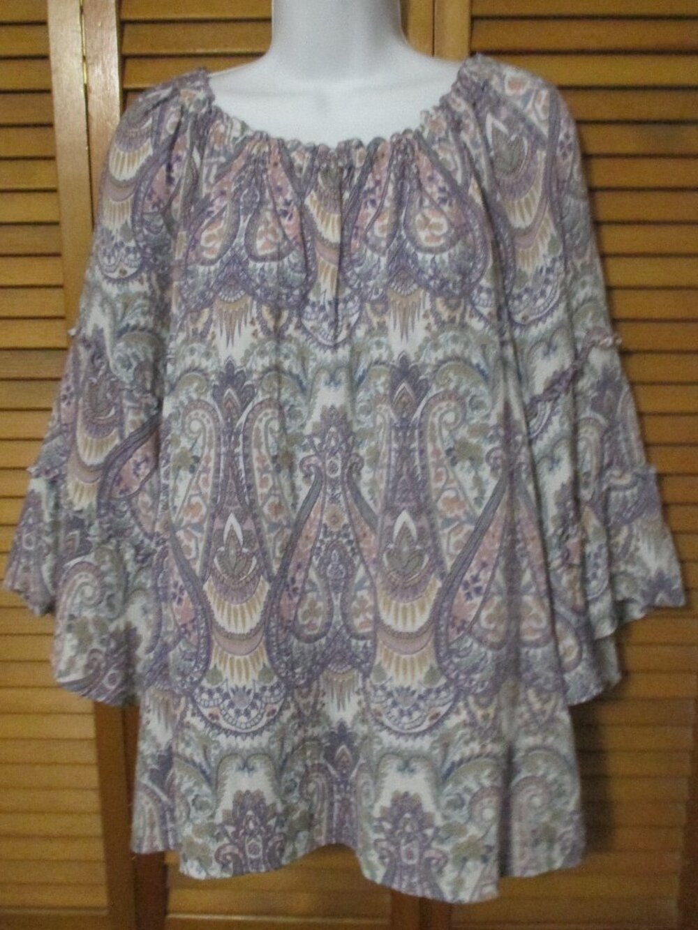 Hope & Harlow top cottage core with flowy bell sleeves, lightweight size XL